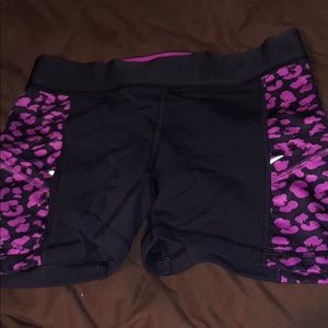 pink and black spandex lulu lemon